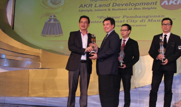 AKR Land Development Received an Award for Pioneer of International City Development in Manado